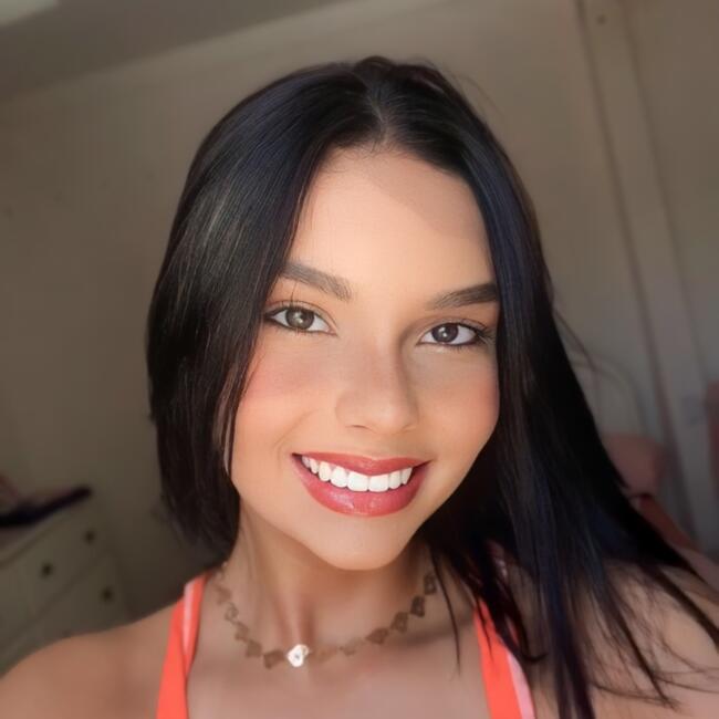 Babysitter in São José do Rio Preto: Yasmin