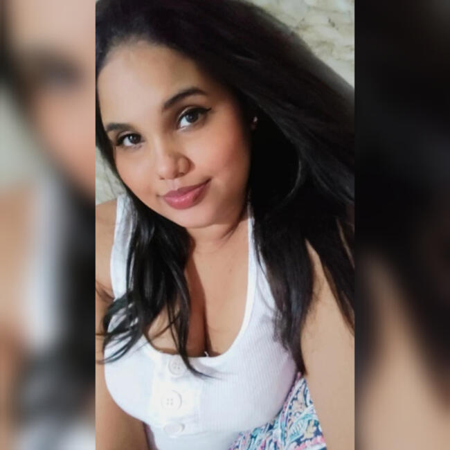 Babysitter in Burunga: Zelideth