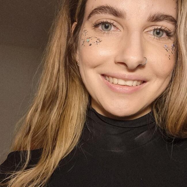 Opiekunka do dziecka w Warszawa: Valeria