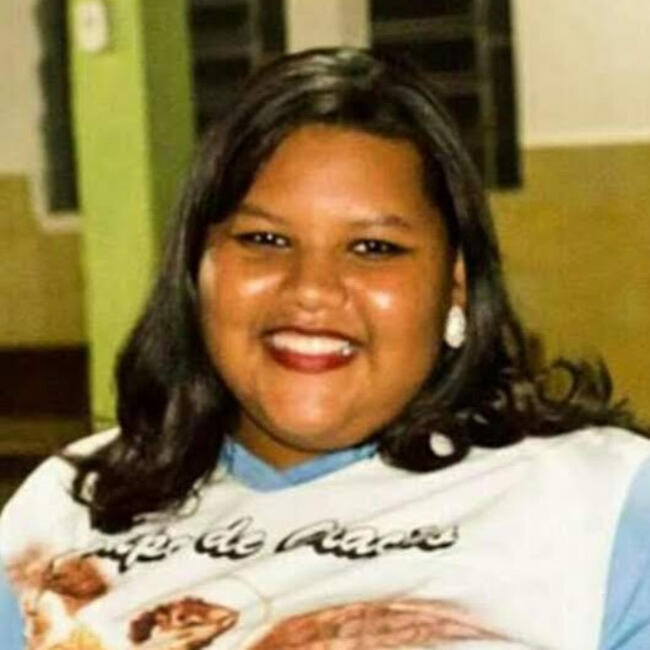 Babysitter in Cuiabá: Jenniffer