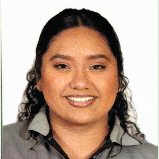 Babysitter in Heredia: Angie