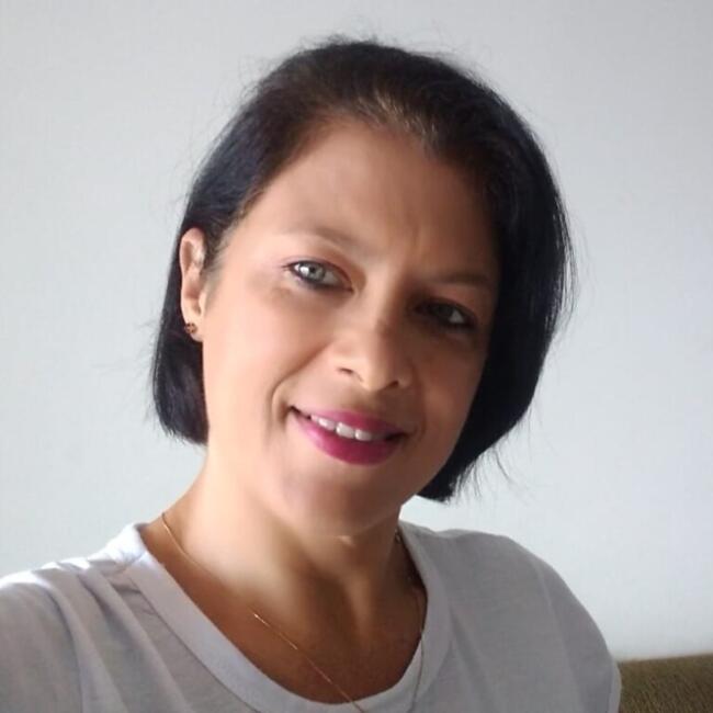 Babysitter in Rio das Ostras: Rosinea