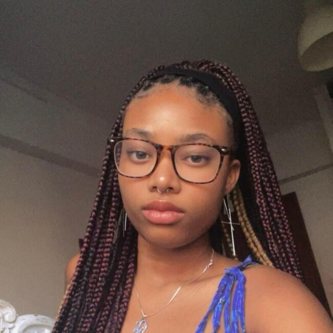 Babysitter em Sintra: Lenna