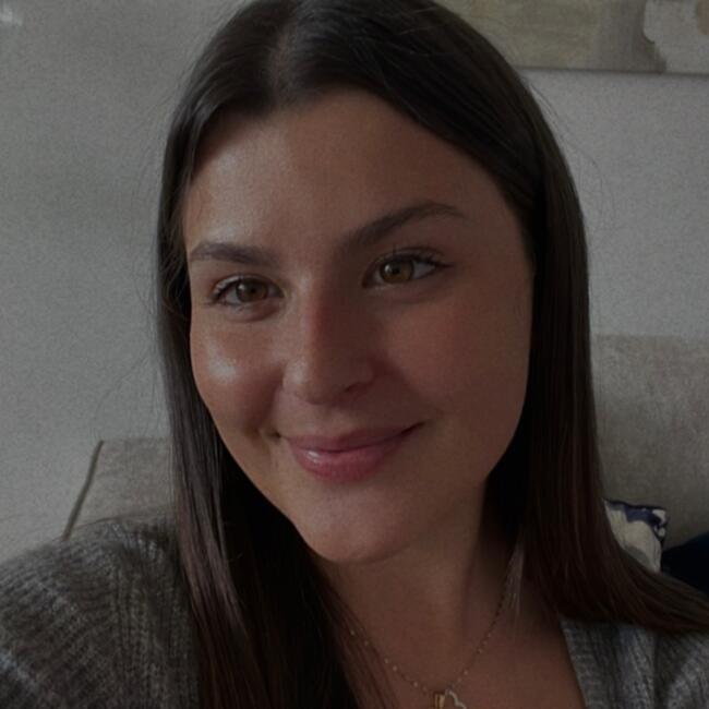 Babysitter em São Domingos de Rana: Mariana