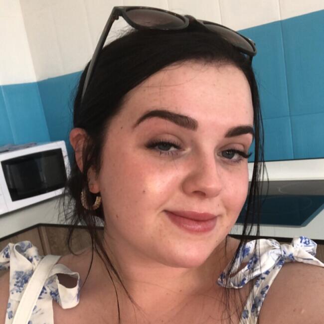 Babysitter in Killarney: Georgia
