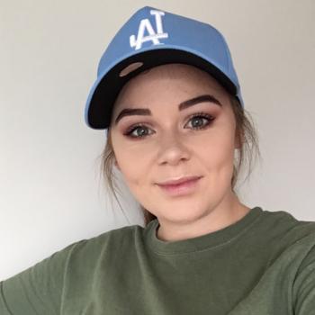 Cambridgeのベビーシッター: Sophie