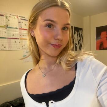 Babysitter in York: Trixabelle