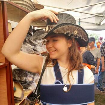 Babysitter in Hazebrouck: Enora