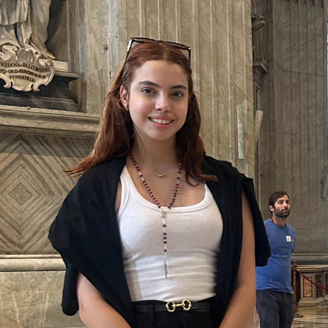 Babysitter in João Pessoa: Julia