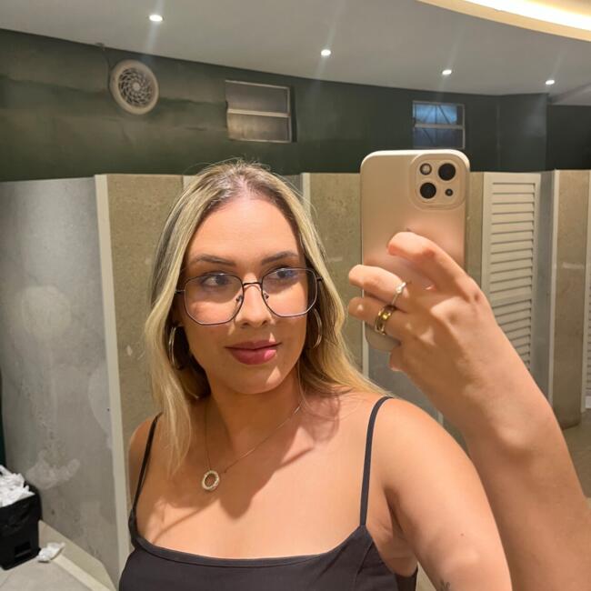 Babysitting job in Palmas: Larissa