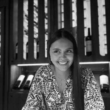 Babysitter Le Plessis-Grammoire: Lola