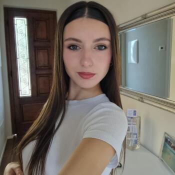 Babysitter Camaiore: Aurora