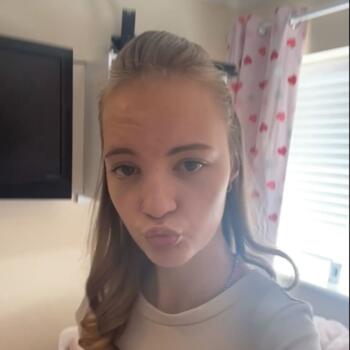 Babysitter in Sittingbourne: Casey