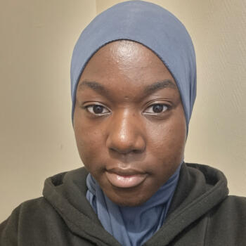 Babysitter in Aulnay-sous-Bois: Djouma