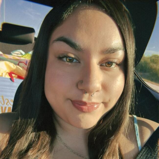 Babysitter in San Antonio: Karina