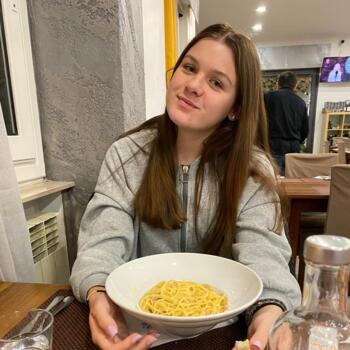 Baby-sitter Fréjus: Emily