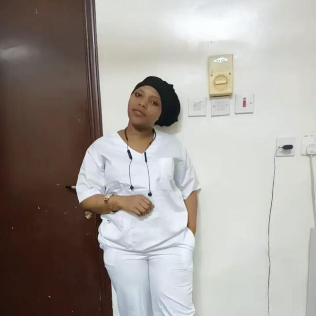 مربية أطفال في الرياض: Juliana