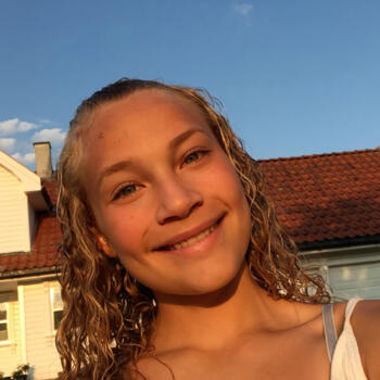 Babysitter in Hjelmelandsvågen: Iselin