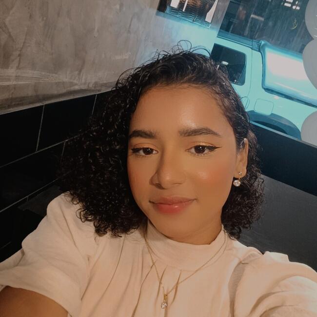 Babysitter in Fortaleza: Erika Silva