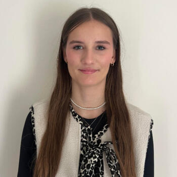 Babysitter in Aire-sur-l'Adour: Emma