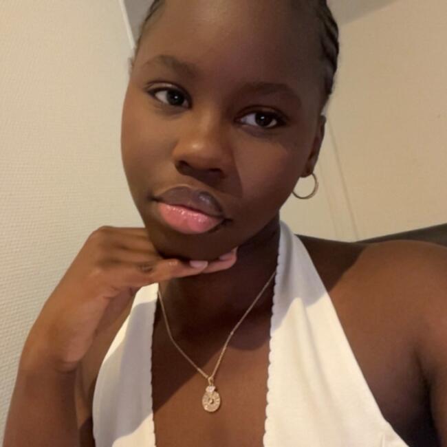 Babysitter in Hérouville-Saint-Clair: Mame fallou