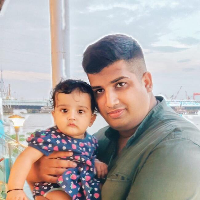 कोच्चि में बेबीसिटिंग की नौकरी: Rahul