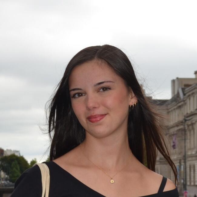 Nanny in Mairena del Aljarafe: Janice