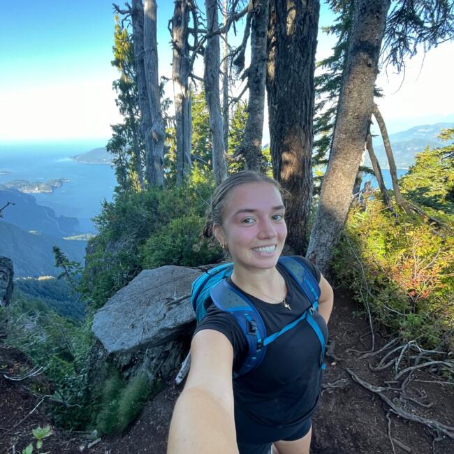 Babysitter in Melbourne: Kiara