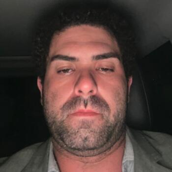 Babysitting job in São Paulo: babysitting job Richard