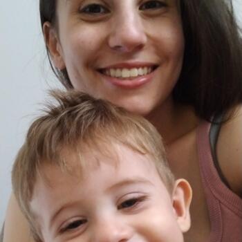 Babá em Curitiba: Letícia