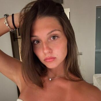 Babysitter in Bülach: Ester