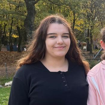 Nanny in Plerneuf: Emma