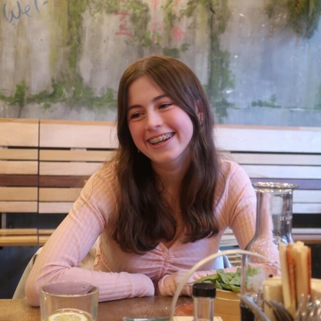 Babysitter in Zug: Eloise