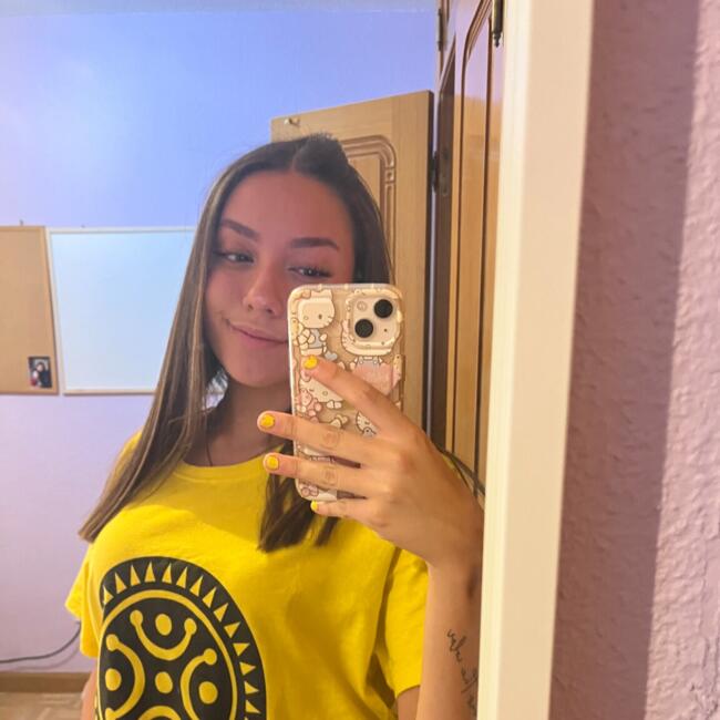 Babysitter in Alcalá de Henares: Laura