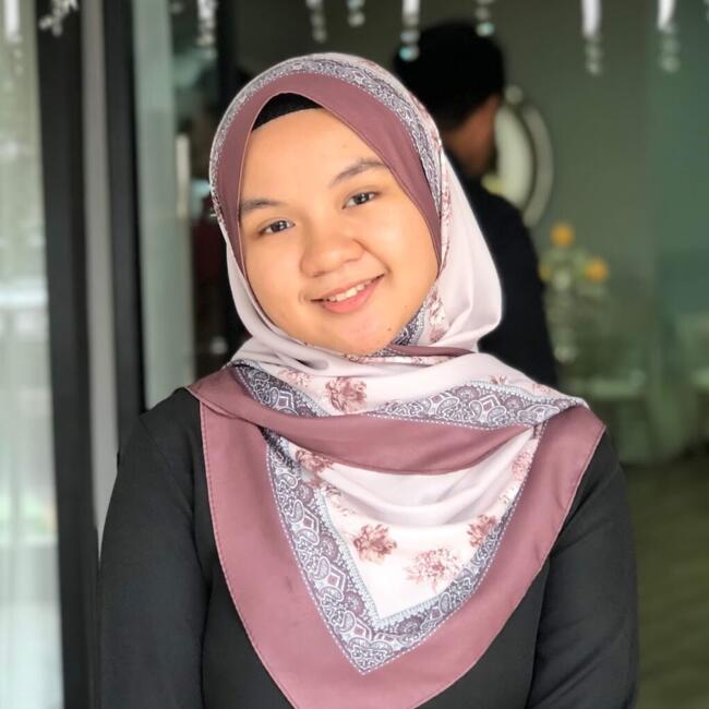 Kerja pengasuh di Sepang: Shira