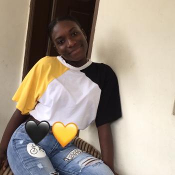 Babysitter Colombes: Ariane