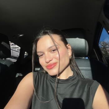 Babysitter στην περιοχή Κερατσίνι: Eirini