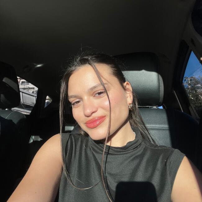 Babysitter στην περιοχή Κερατσίνι: Eirini