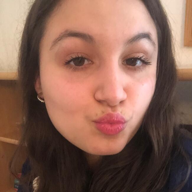 Babysitter in Greneville-en-Beauce: Lea
