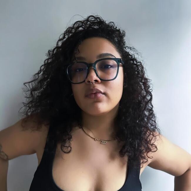 Babysitter in Brooklyn: Desteny