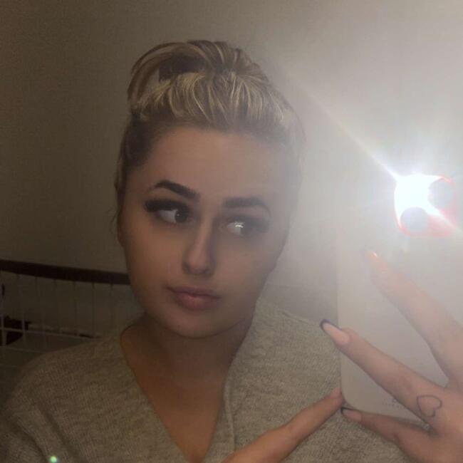 Babysitter in Offenburg: Celine