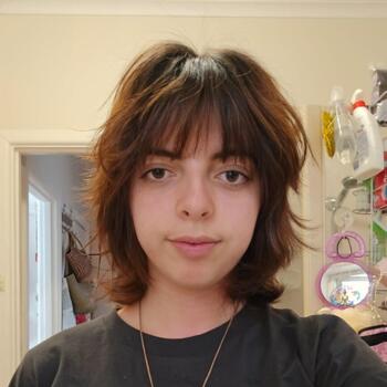 Babysitter in Melbourne: Emilia