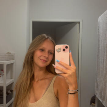 Babysitter in Tours: Maude