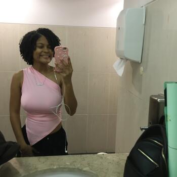 Babysitter in Bognor Regis: Nurian