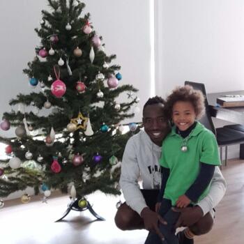 Babysitting job in Perth: babysitting job Ej Neblett