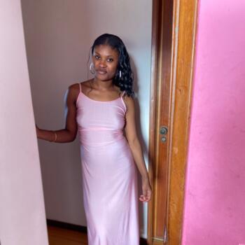 Childminder job in Loures: babysitting job Janice