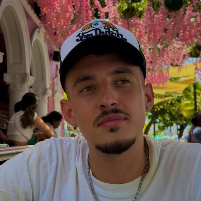 Babysitter in Toulon: Tony