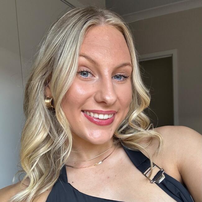 Babysitter in Melbourne: Ava