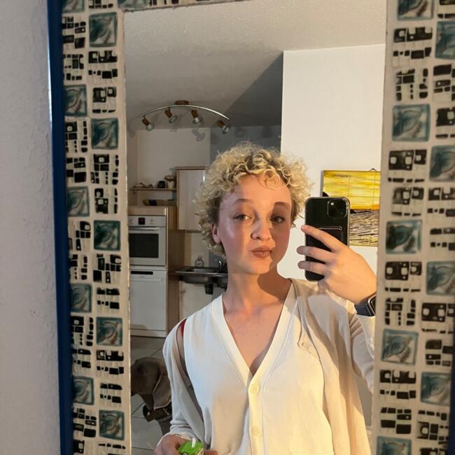 Babysitter in Blainville-sur-l'Eau: Eryne