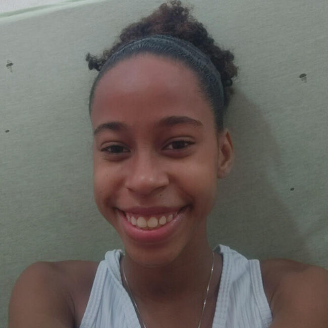 Babysitter in Campos dos Goytacazes: Sarah